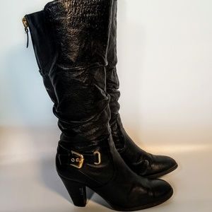 Super cute Guess heeled black leather boots!